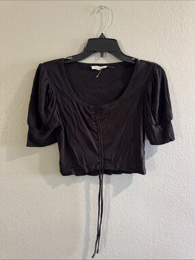 ILLA ILLA Black Puff-Sleeve Tie-Front Crop Top